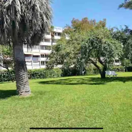 Beautiful Apartment, Wifi, Air Conditioning, Sea View & Pool & Tennis