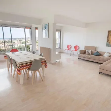 Beautiful 82m2, Wifi, Air Conditioning, Sea View & Pool & Tennis Daire