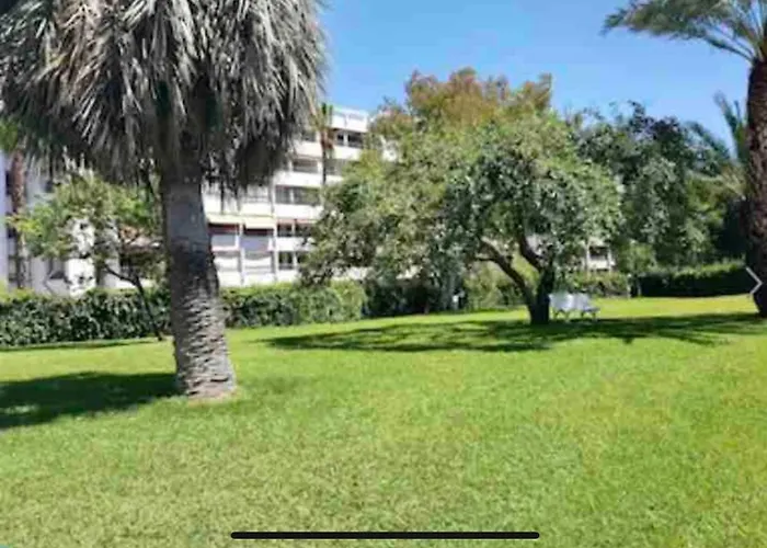 Beautiful 82m2, Wifi, Air Conditioning, Sea View & Pool & Tennis