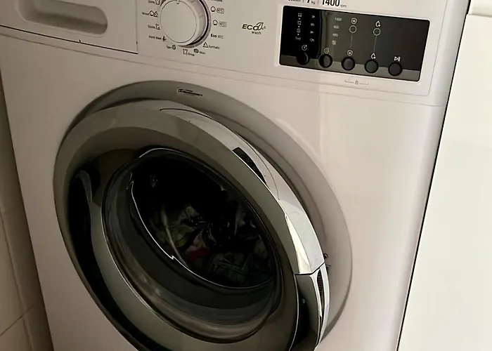 Beautiful 82m2, Wifi, Air Conditioning, Sea View & Pool & Tennis Lejlighed